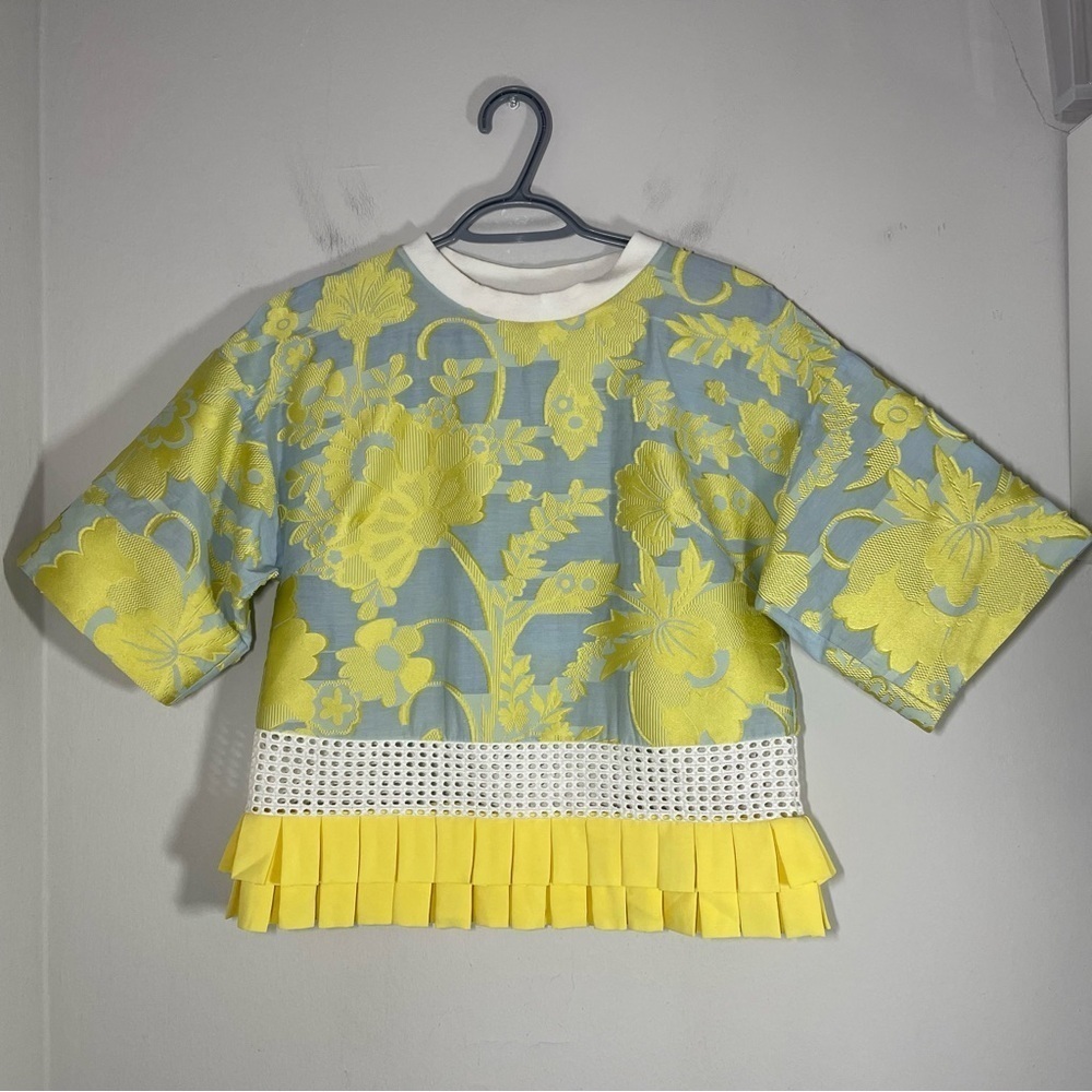 Capucci Made in Italy Embroidered Floral Top with Fringe Hem size S - Picture 3 of 11